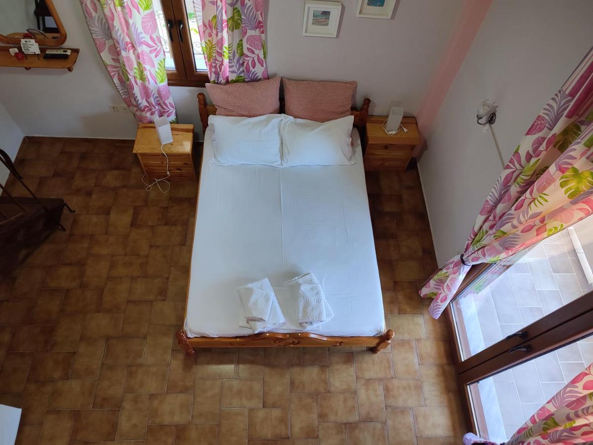 Glyfoneri Maizonettes Apartment กลิฟา ภายนอก รูปภาพ