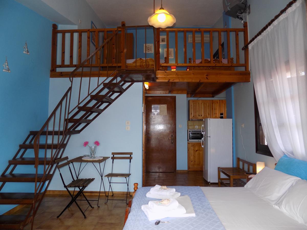 Glyfoneri Maizonettes Apartment กลิฟา ภายนอก รูปภาพ