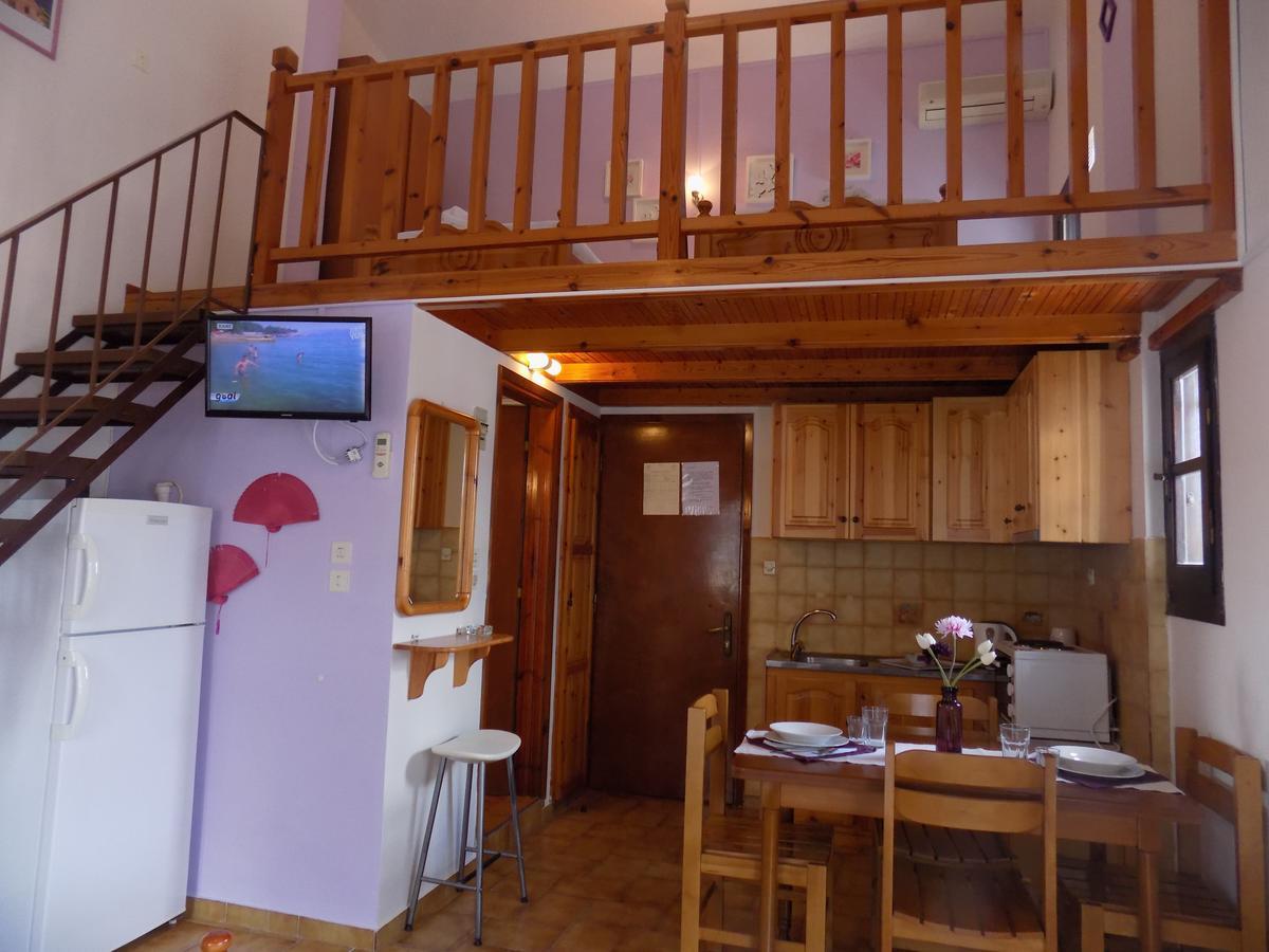 Glyfoneri Maizonettes Apartment กลิฟา ภายนอก รูปภาพ